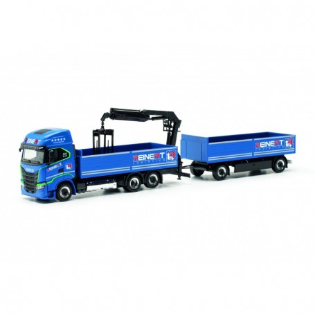 Herpa 315265 Iveco S-Way LNG planked bed with loading crane "Reinert Logistic" (Saxony  Schleife)