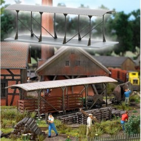 Busch 1543 Shelter for Engines and Wagons