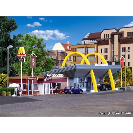 Vollmer 43635 McDonald`s fast food restaurant with McCafé