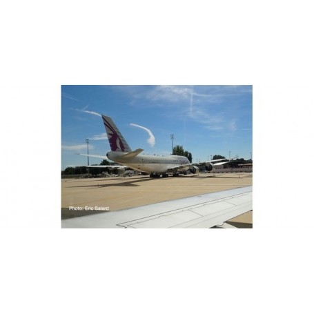 Herpa Wings 533935 Flygplan Qatar Amiri Flight Boeing 747-8 BBJ