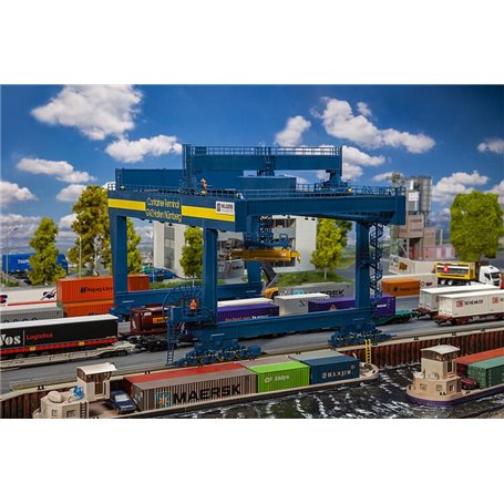 Faller 120291 GVZ Hafen Nürnberg Container bridge-crane