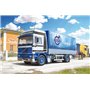 Italeri 3945 Volvo F16 Globetrotter Canvas Truck with elevator