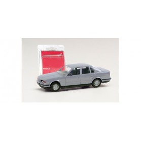 Herpa 012201-007 Herpa MiniKit. BMW 5 E 34, light grey
