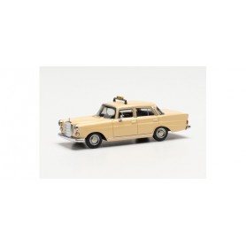 Herpa 095693 Mercedes-Benz 200 tail fin taxi, ivory color