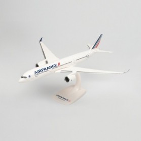 Herpa Wings 612470-001 Flygplan Air France Airbus A350-900 - 2021 livery - F-HTYM "Fort-de-France"