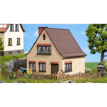 Noch 66604 Small Residential House