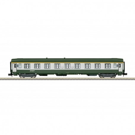Trix 18464 Type A9 Express Train Passenger Car