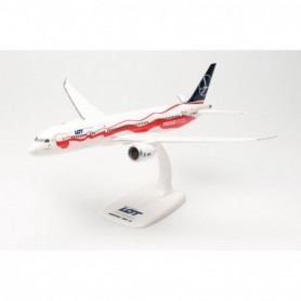 Herpa Wings 613781 Flygplan LOT Polish Airlines Boeing 787-9 "Proud of Polands Independence" - SP-LSC