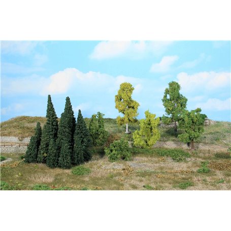 Heki 1964 Lövträd, granar och buskar, 16 st, 5-11 cm höga
